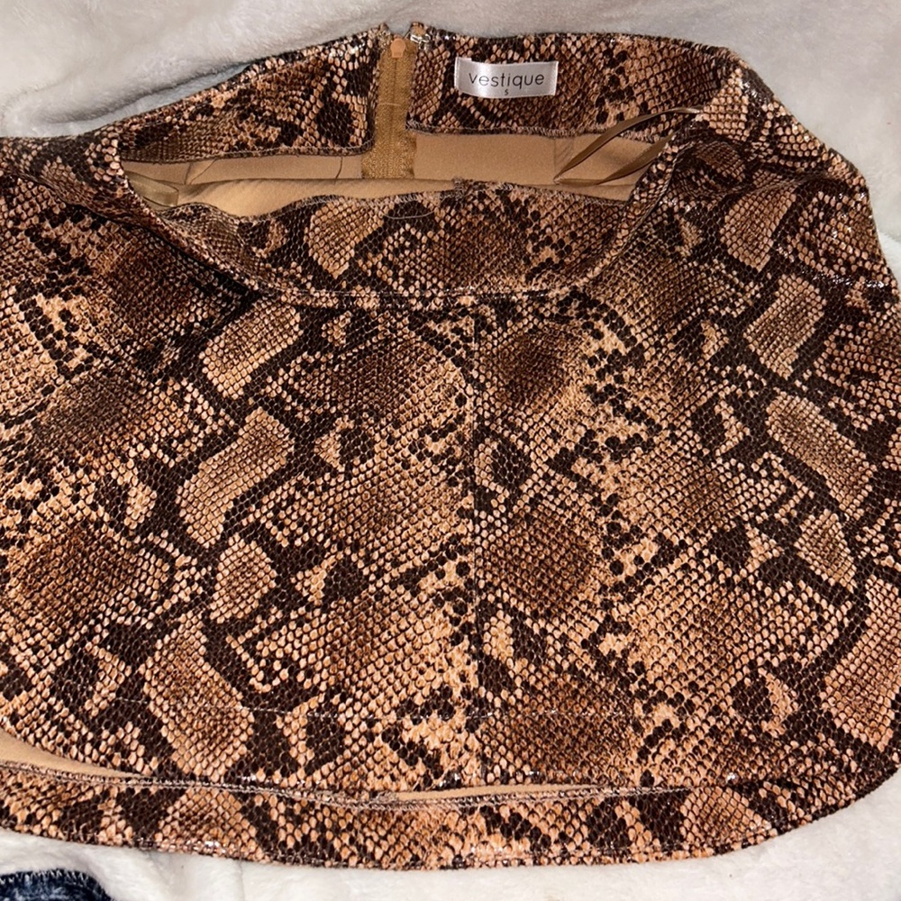 Brown skin skirt